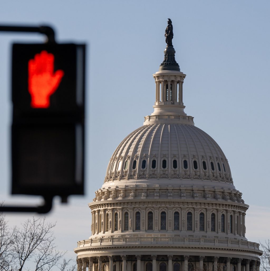 Trump Administration Offers Federal Workers Payouts, and Kennedy’s Senate Test