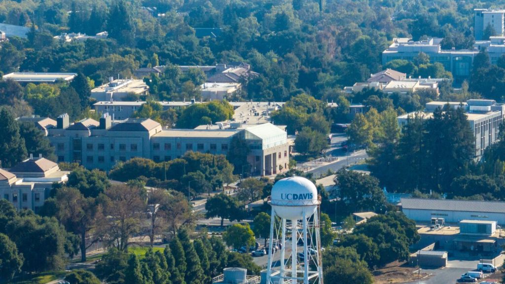 Charges that a UC Davis professor threatened Zionists are unresolved. Regents want action