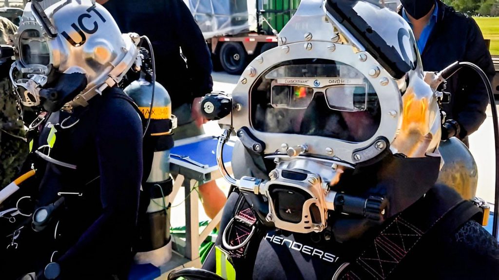 Augmented vision helmet helps deep-sea divers work in the murk