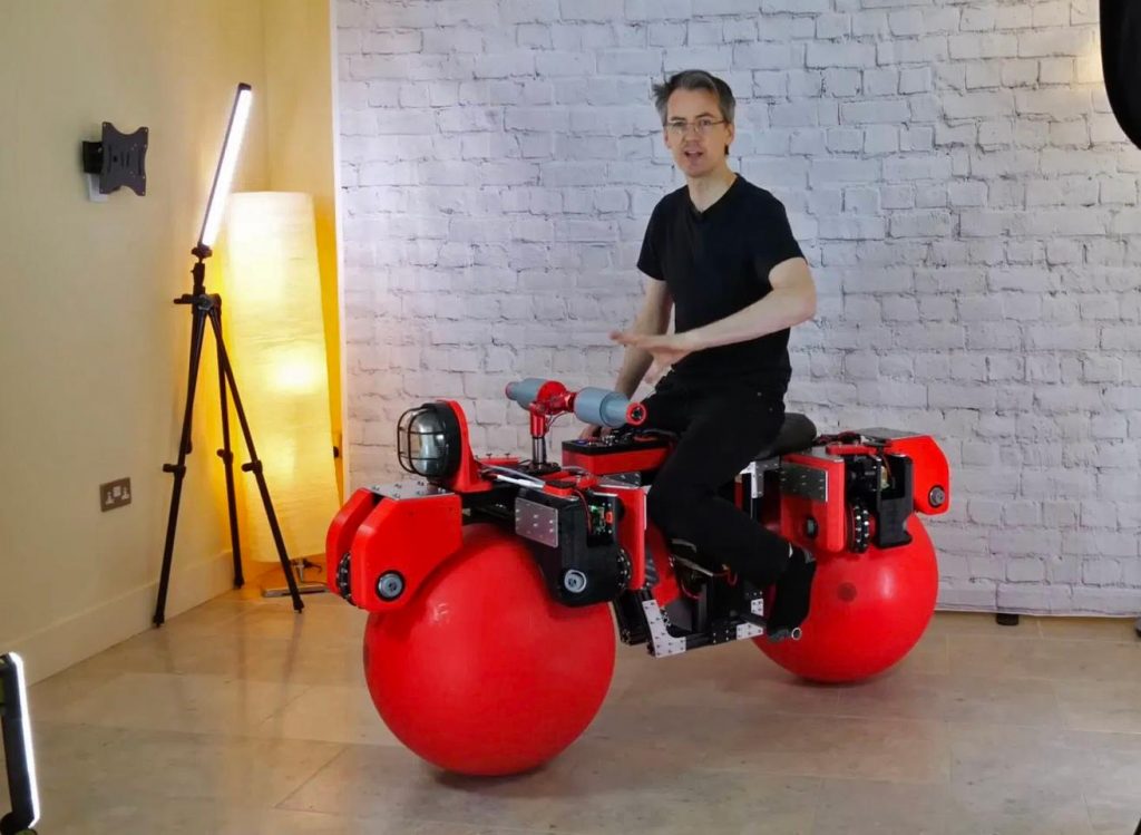 Self-balancing, omnidirectional big red balls bike