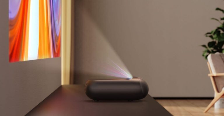 Tri-laser UST projector shows big-screen blockbusters on a budget