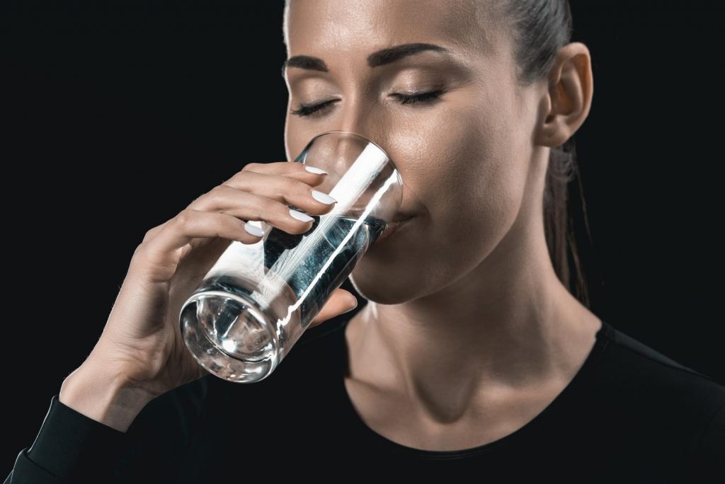 Drink lots of water or die young: Study links hydration and aging